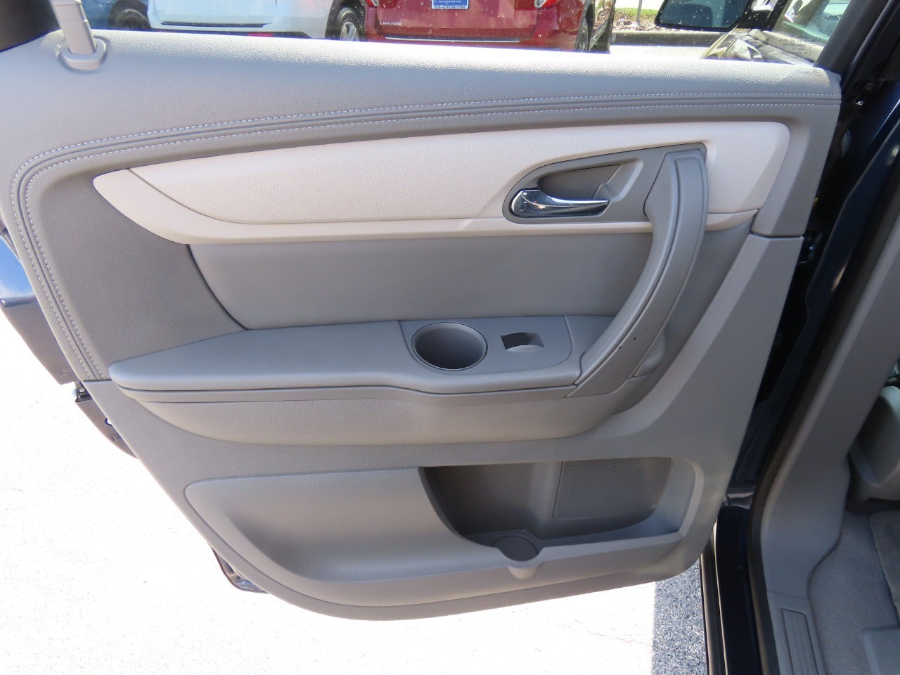 used 2015 Chevrolet Traverse car, priced at $8,999