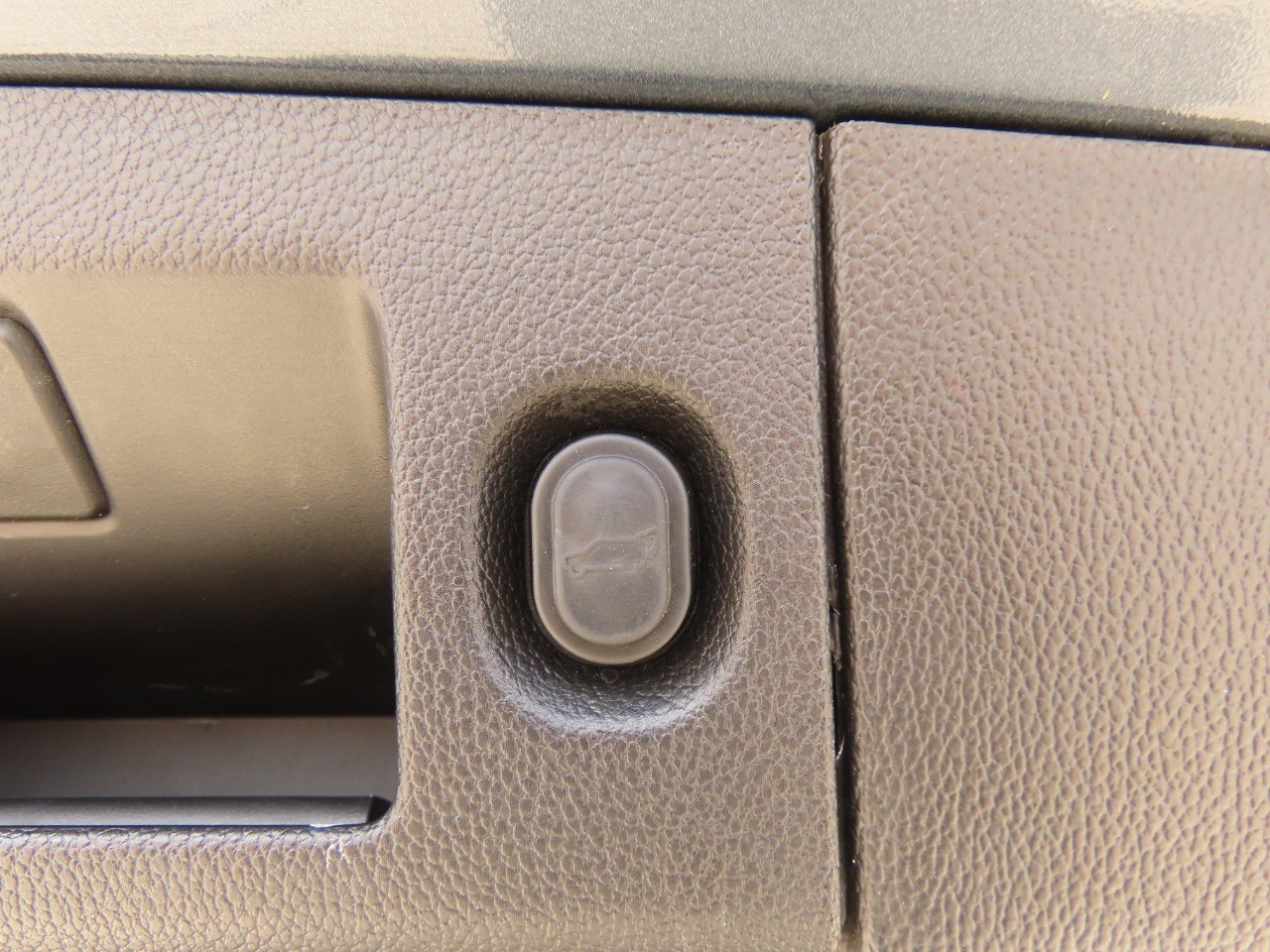 used 2020 Chevrolet Tahoe car, priced at $34,999