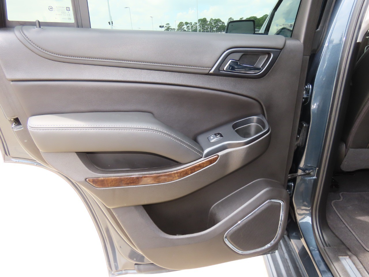 used 2020 Chevrolet Tahoe car, priced at $34,999
