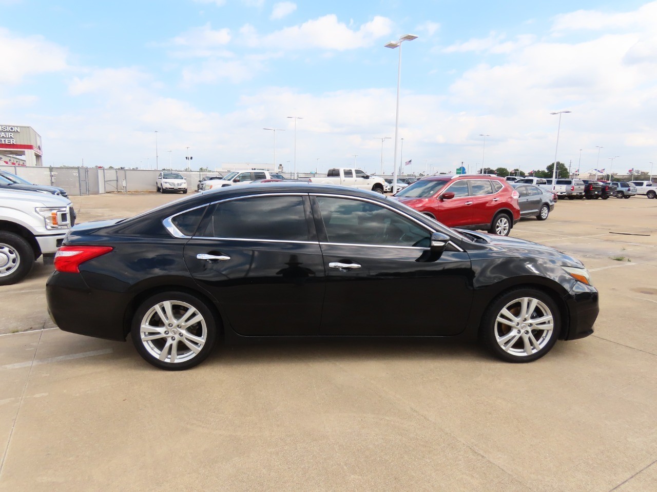 used 2016 Nissan Altima car