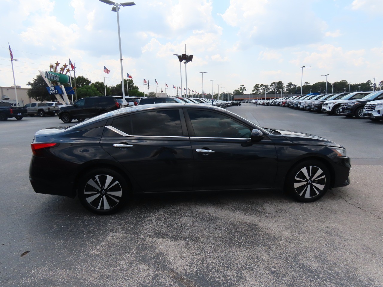 used 2021 Nissan Altima car, priced at $20,999