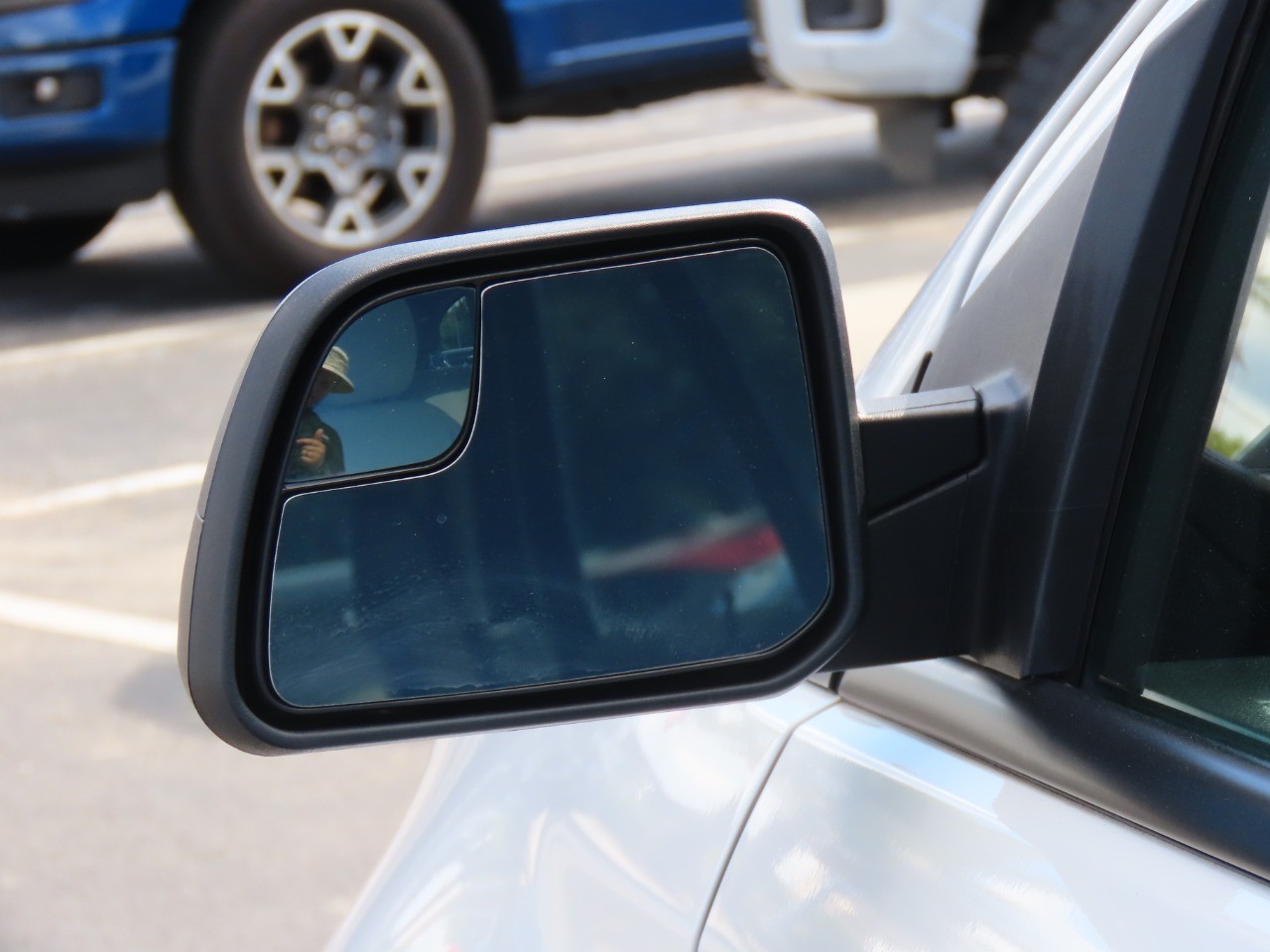 used 2014 Ford Edge car, priced at $8,999