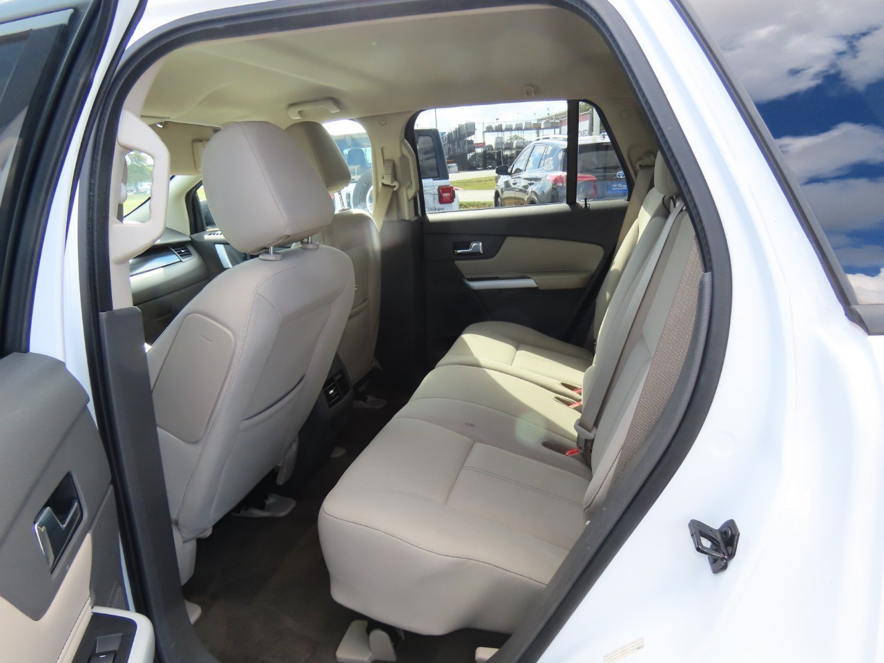 used 2014 Ford Edge car, priced at $8,999