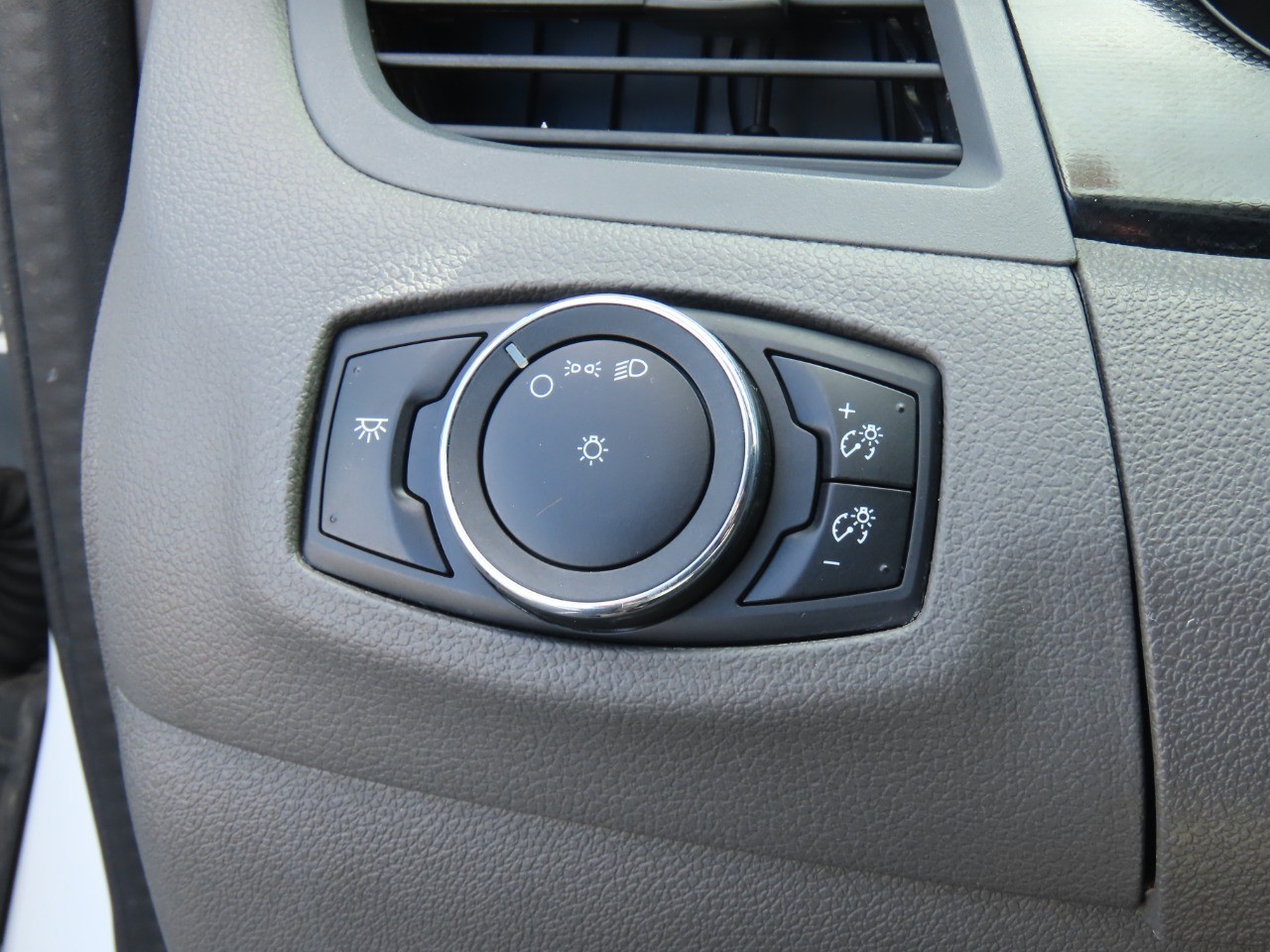 used 2014 Ford Edge car, priced at $8,999