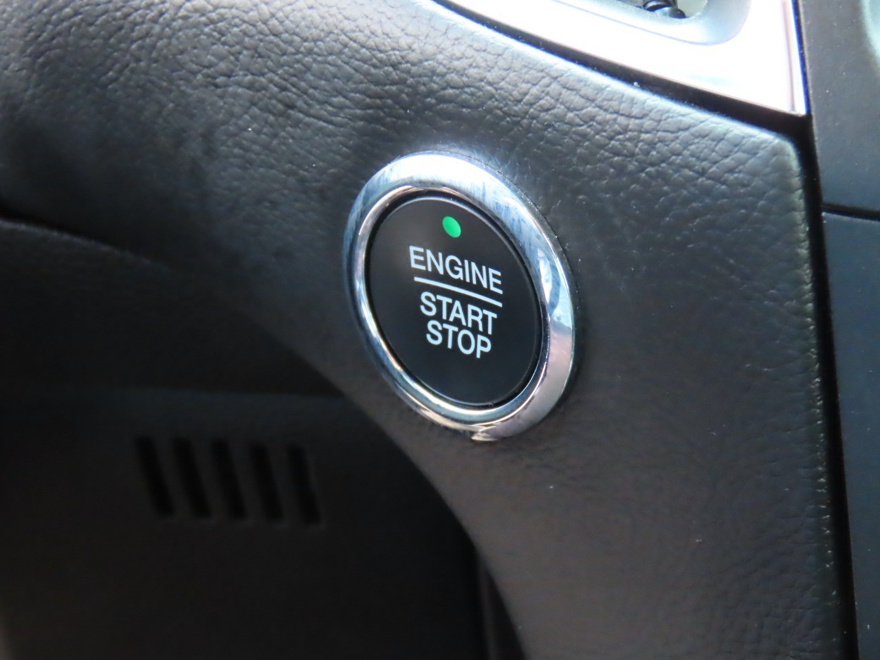 used 2019 Ford Edge car, priced at $22,999