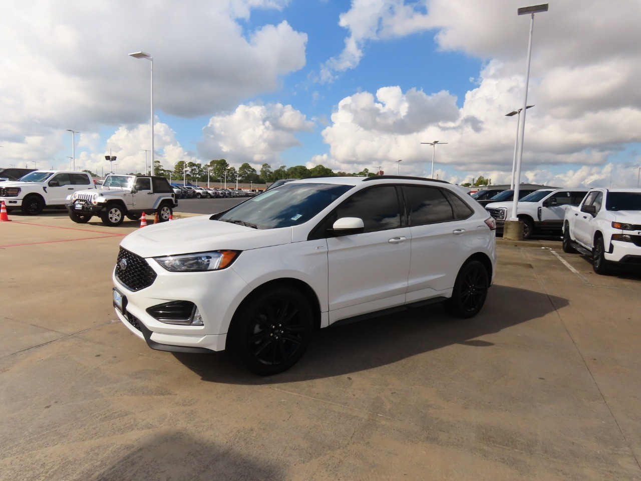 used 2024 Ford Edge car, priced at $32,999