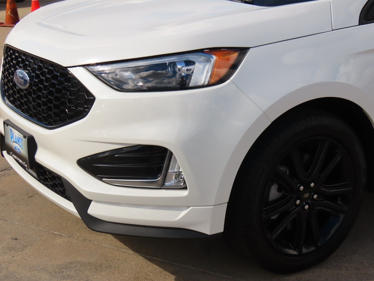 used 2024 Ford Edge car, priced at $32,999