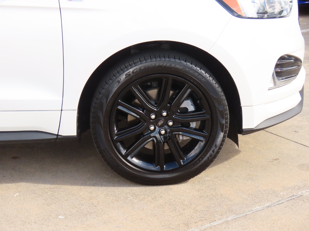 used 2024 Ford Edge car, priced at $32,999