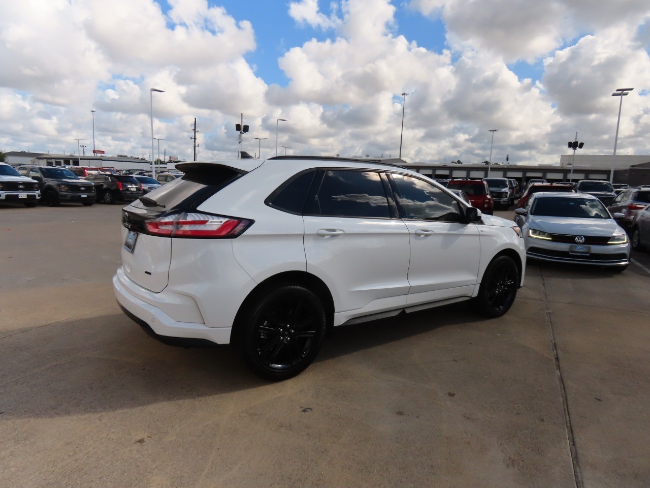 used 2024 Ford Edge car, priced at $32,999