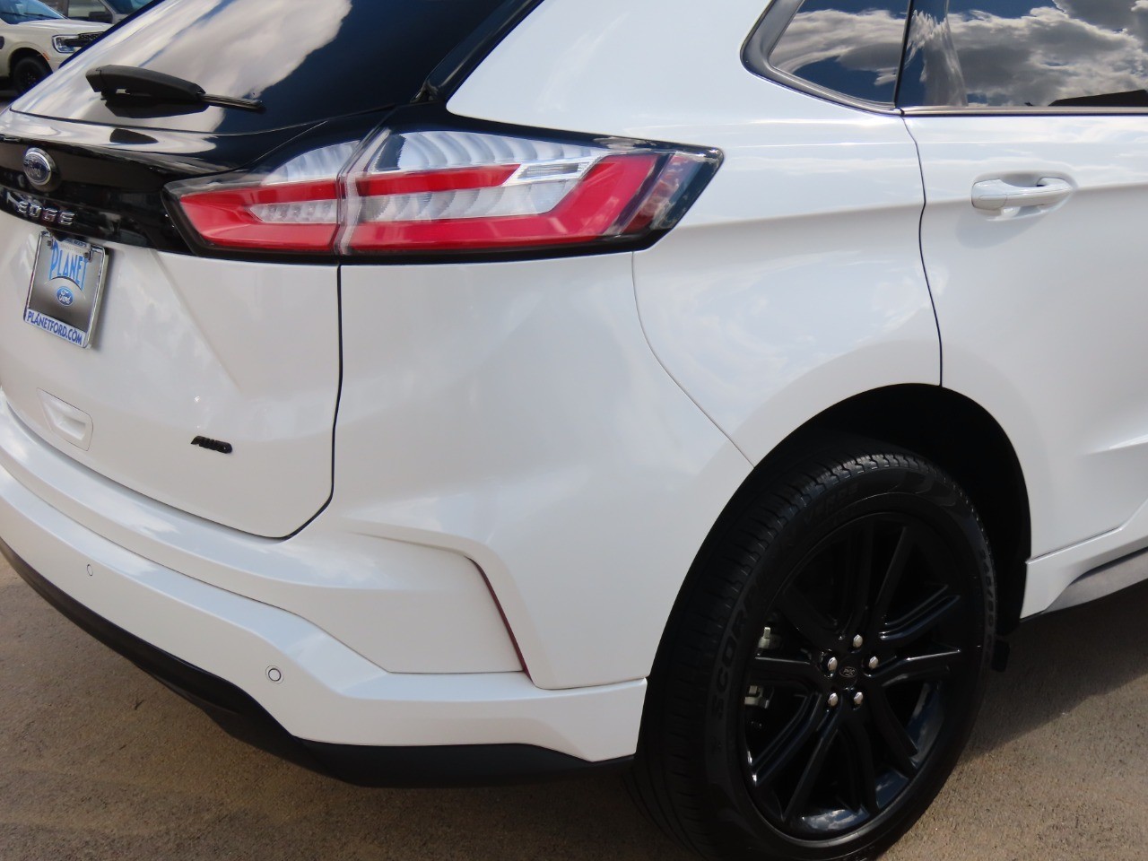 used 2024 Ford Edge car, priced at $32,999