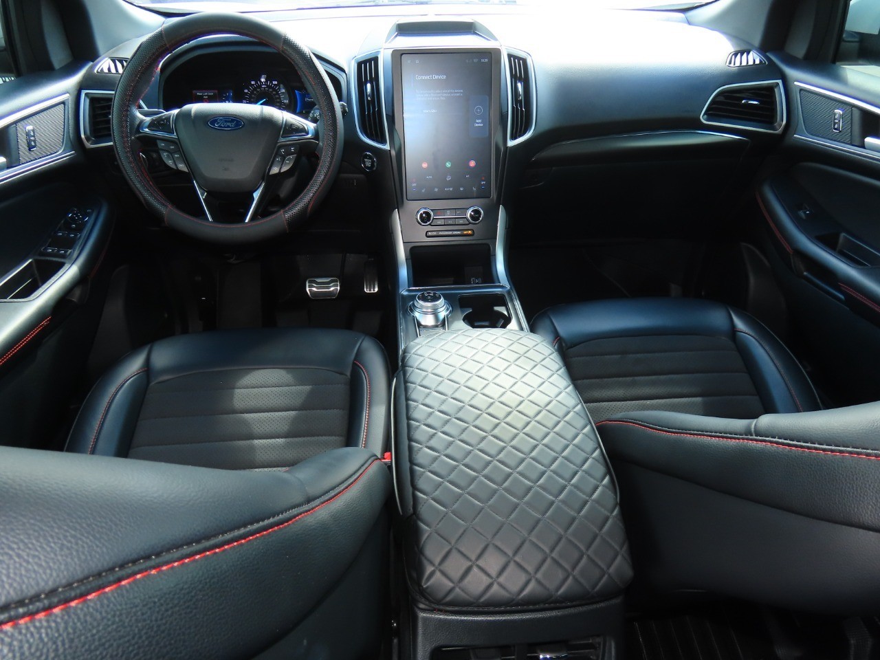 used 2024 Ford Edge car, priced at $32,999