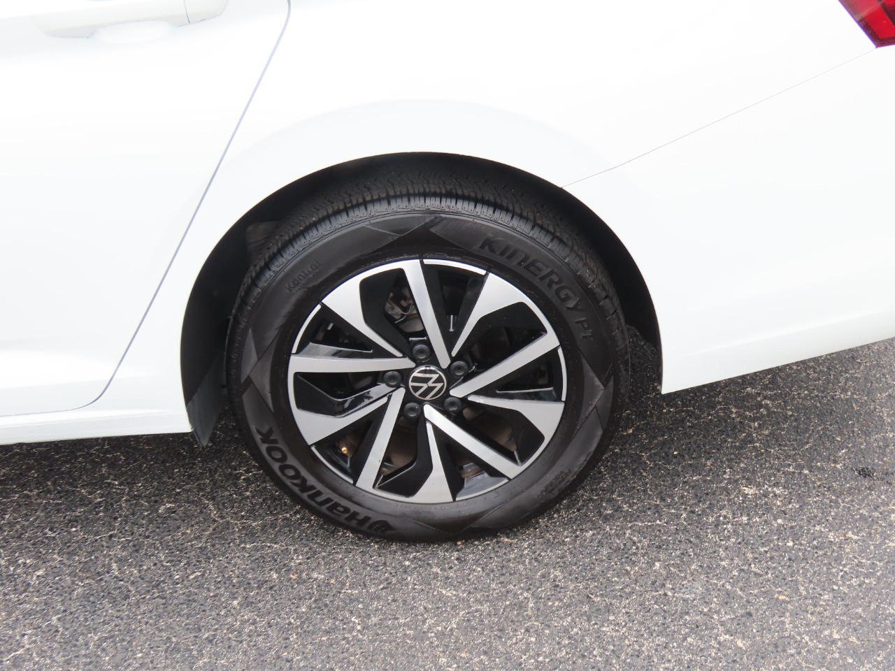 used 2024 Volkswagen Jetta car, priced at $18,999