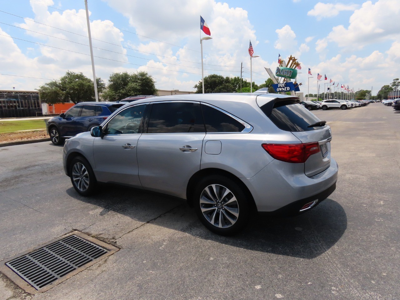 used 2016 Acura MDX car, priced at $13,499
