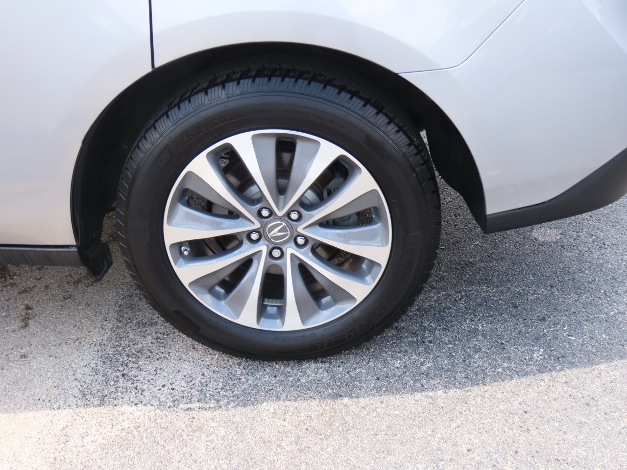 used 2016 Acura MDX car, priced at $13,499
