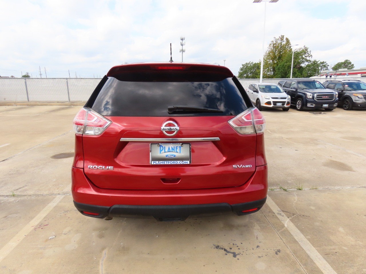 used 2014 Nissan Rogue car