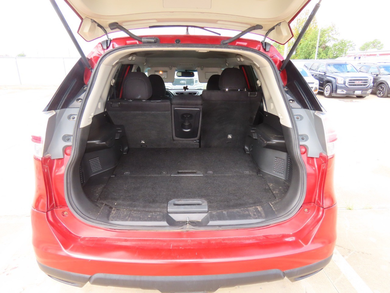 used 2014 Nissan Rogue car