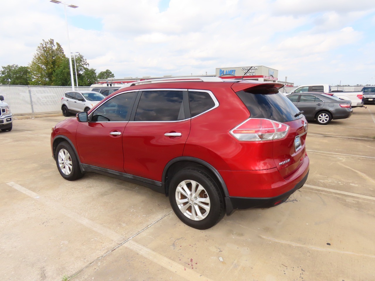 used 2014 Nissan Rogue car