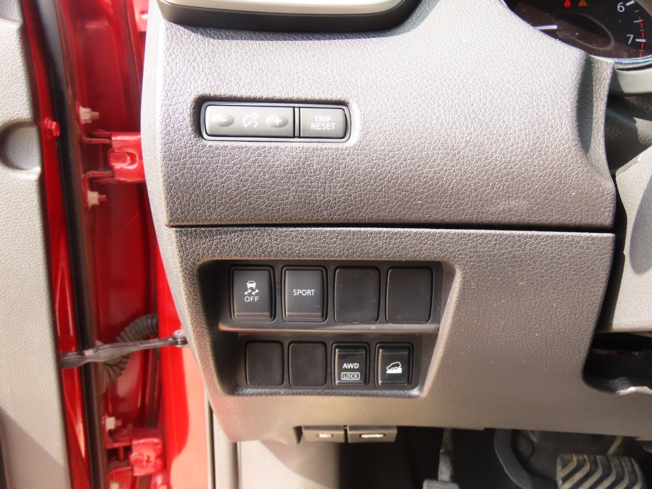 used 2014 Nissan Rogue car