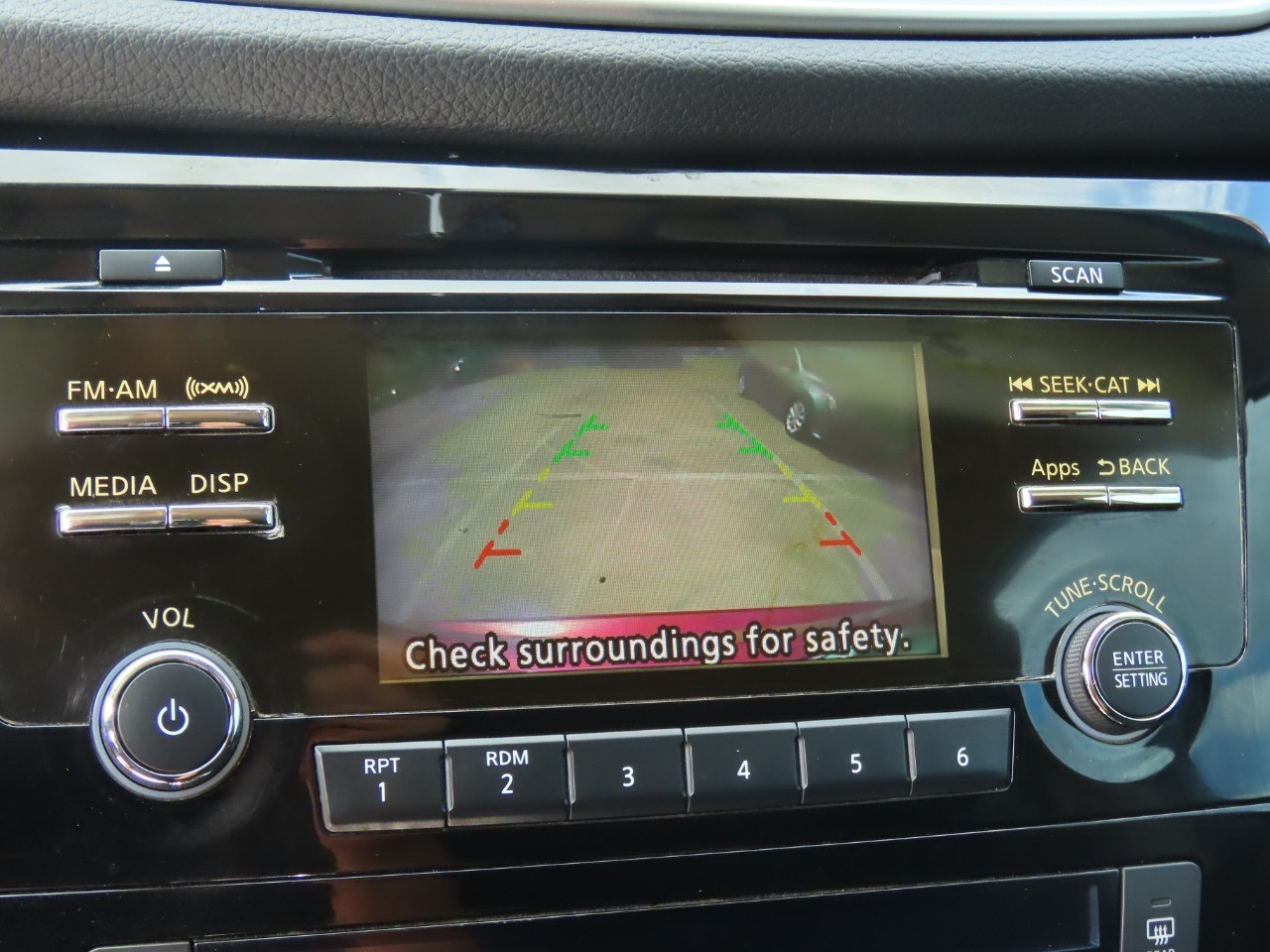 used 2014 Nissan Rogue car