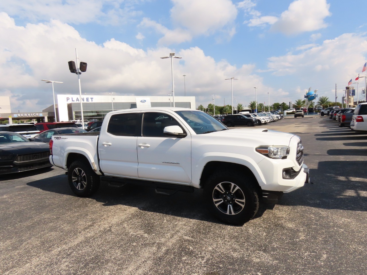 used 2016 Toyota Tacoma car, priced at $16,999