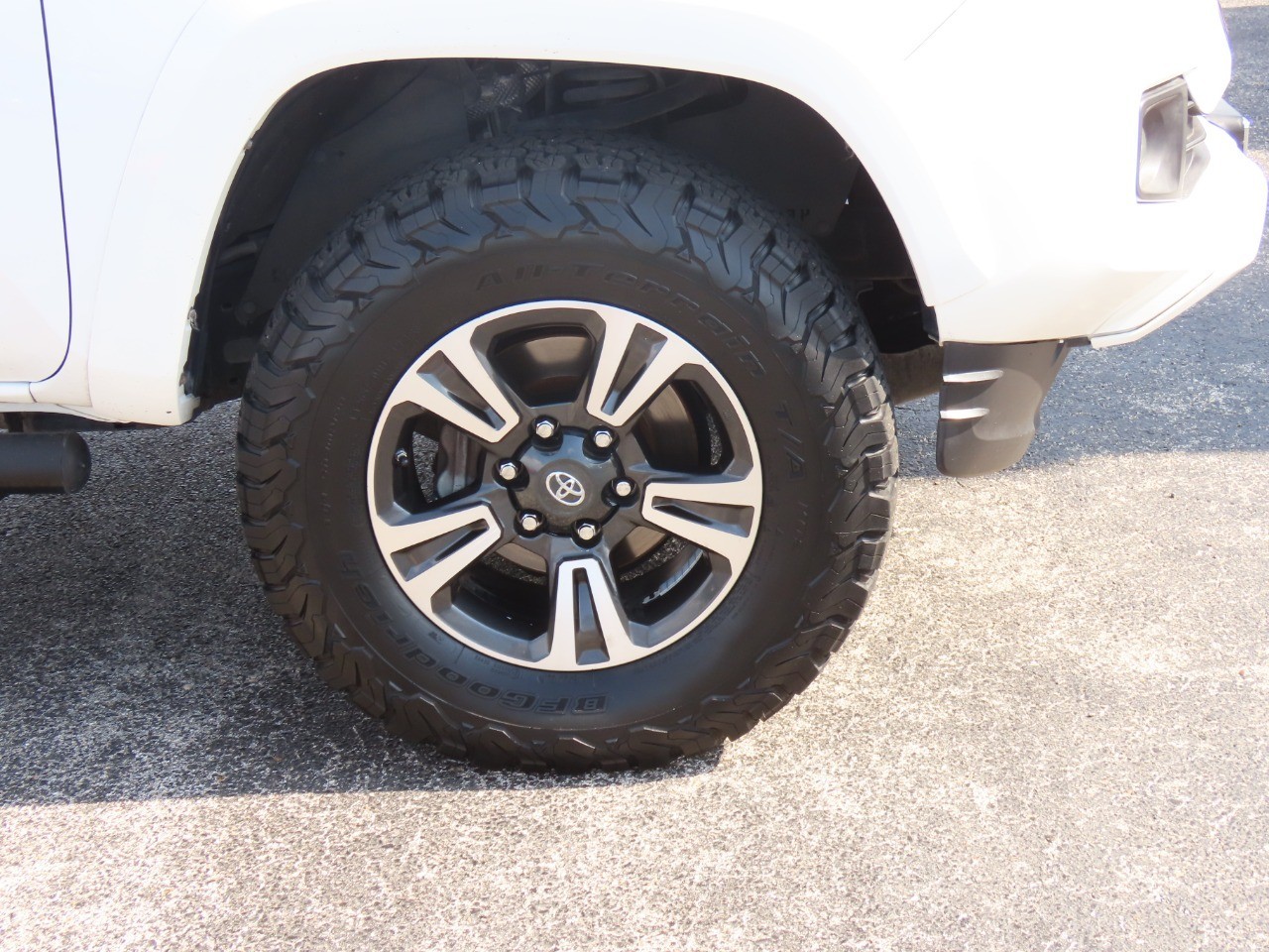 used 2016 Toyota Tacoma car, priced at $16,999
