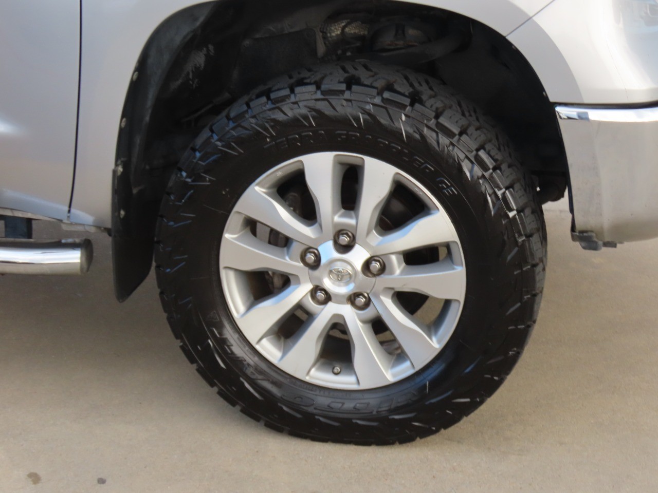 used 2014 Toyota Tundra 2WD Truck car, priced at $16,999