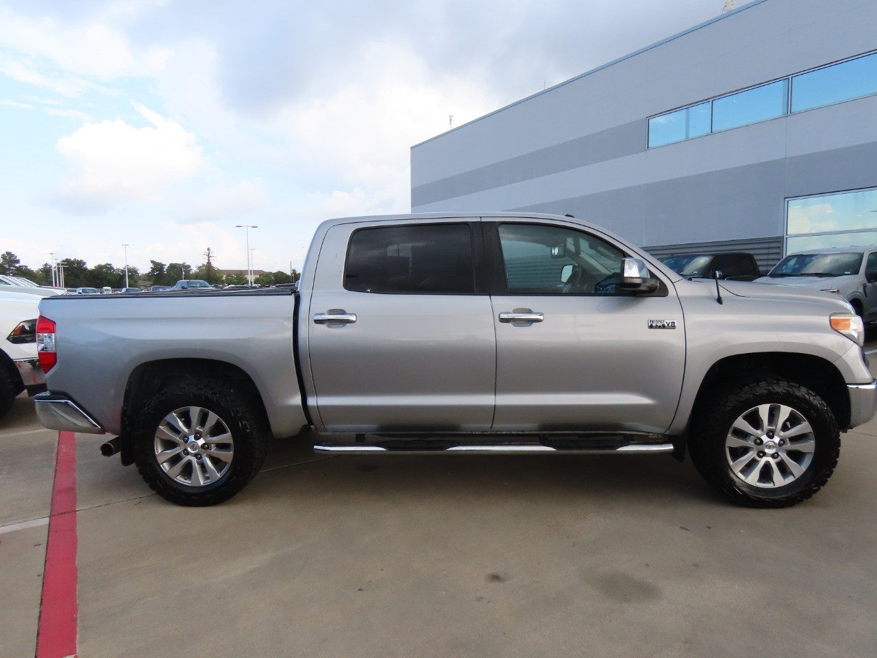 used 2014 Toyota Tundra 2WD Truck car, priced at $16,999