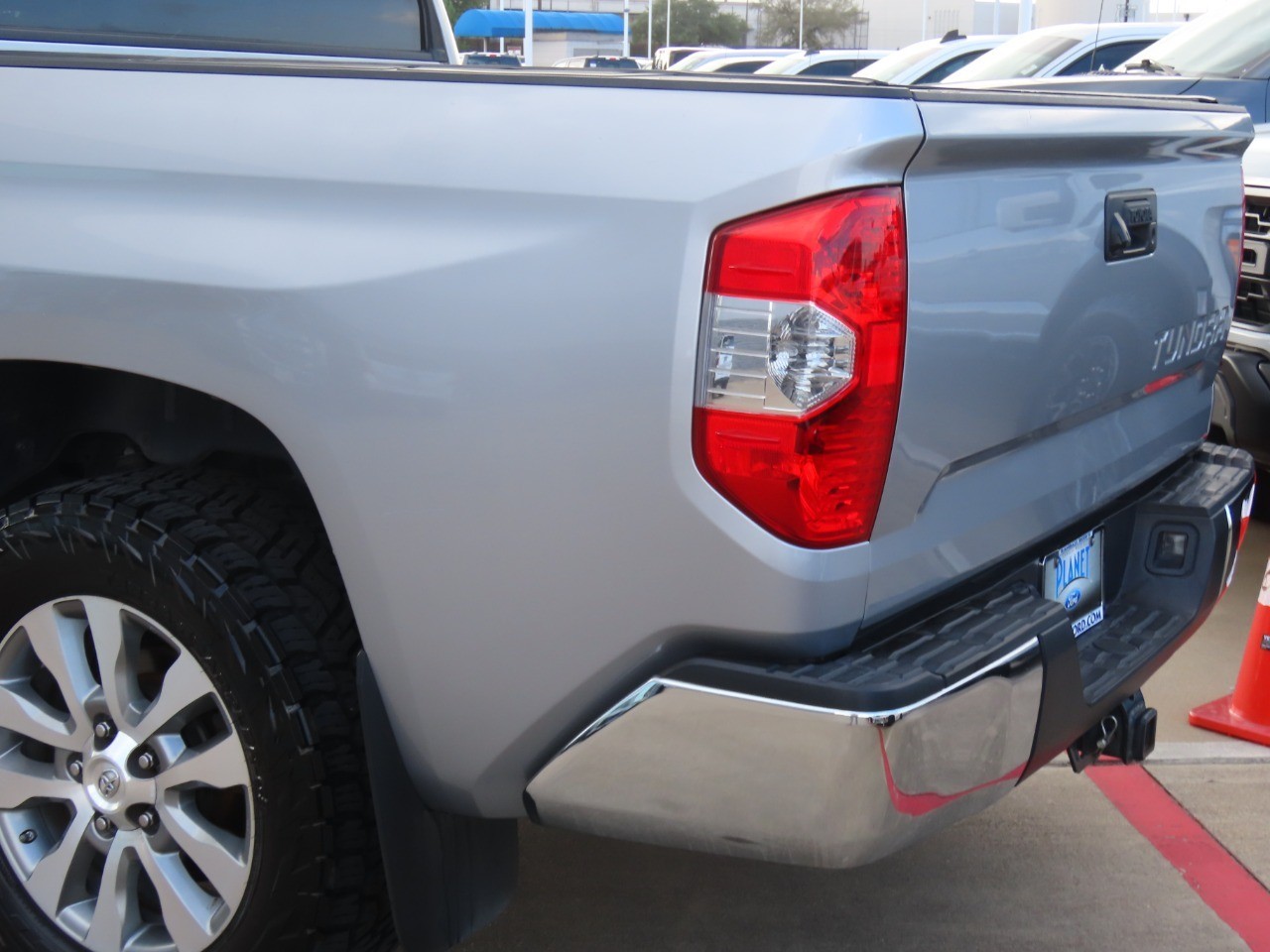 used 2014 Toyota Tundra 2WD Truck car, priced at $16,999