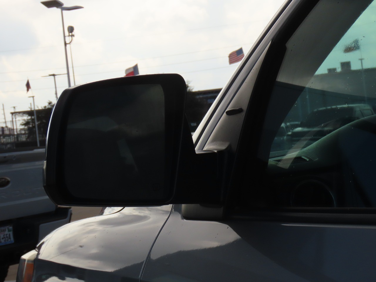 used 2014 Toyota Tundra 2WD Truck car, priced at $16,999