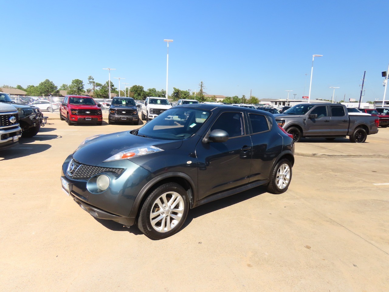 used 2014 Nissan Juke car, priced at $9,999