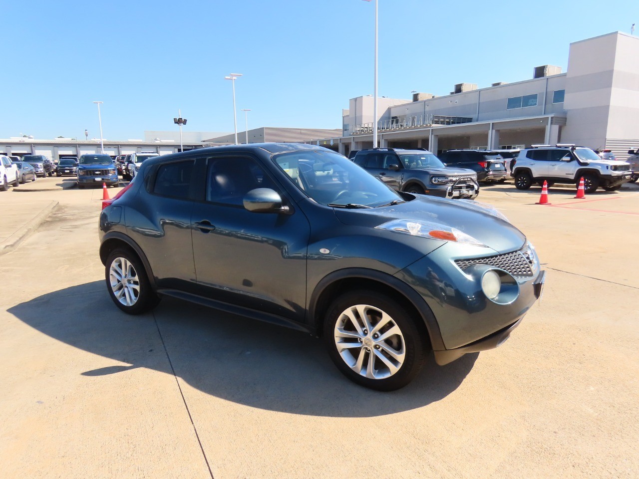 used 2014 Nissan Juke car, priced at $9,999