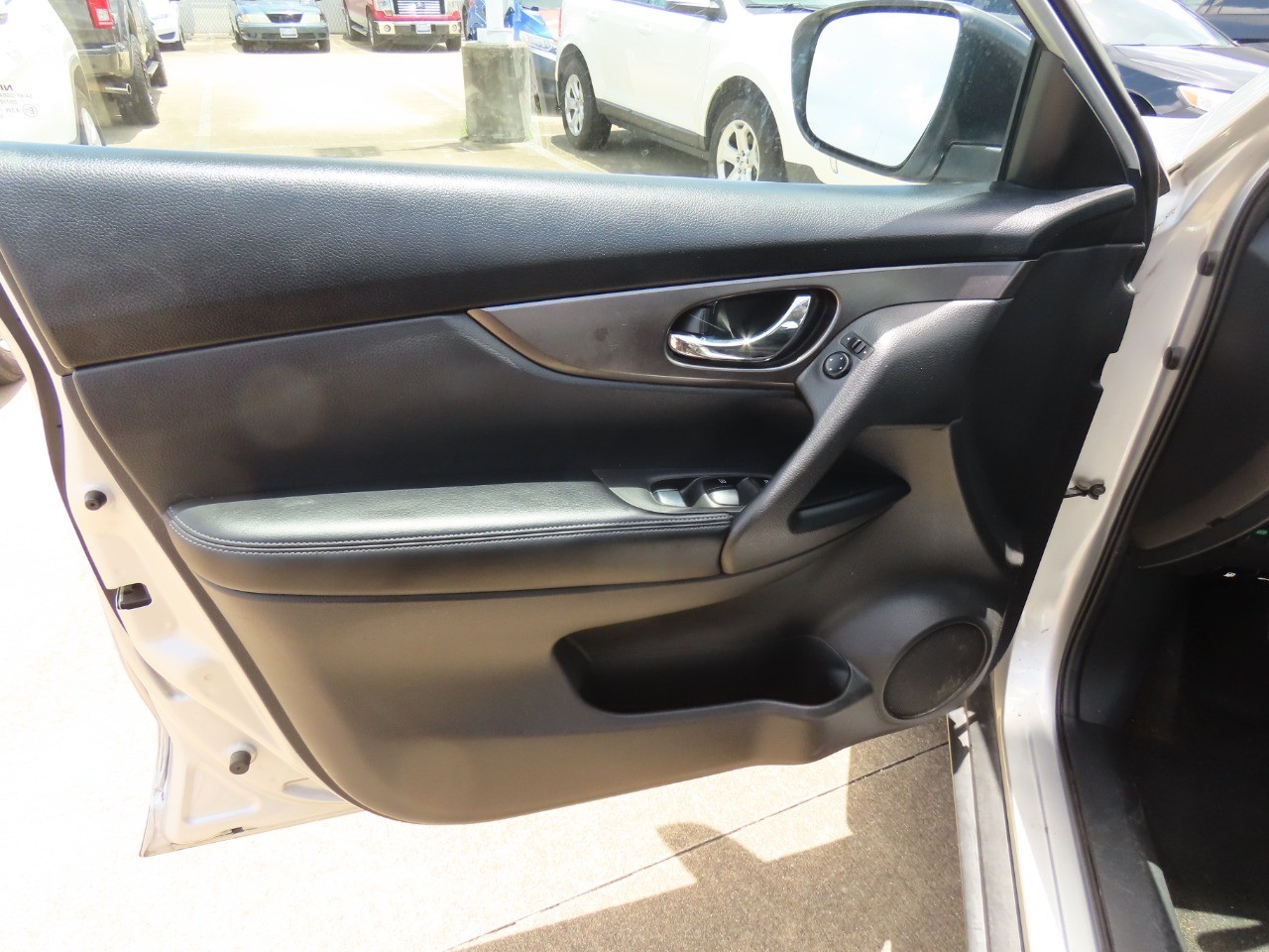 used 2016 Nissan Rogue car, priced at $8,999