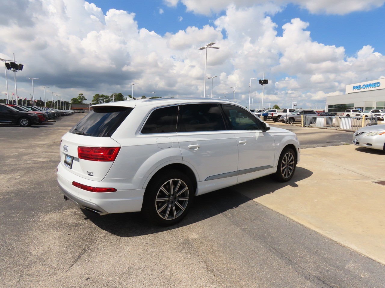 used 2018 Audi Q7 car, priced at $17,999