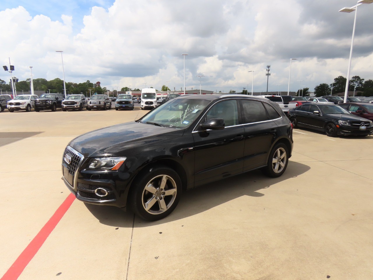 used 2011 Audi Q5 car, priced at $3,999