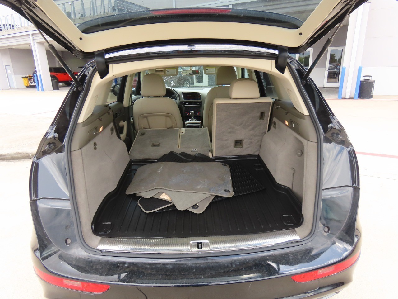used 2011 Audi Q5 car, priced at $3,999