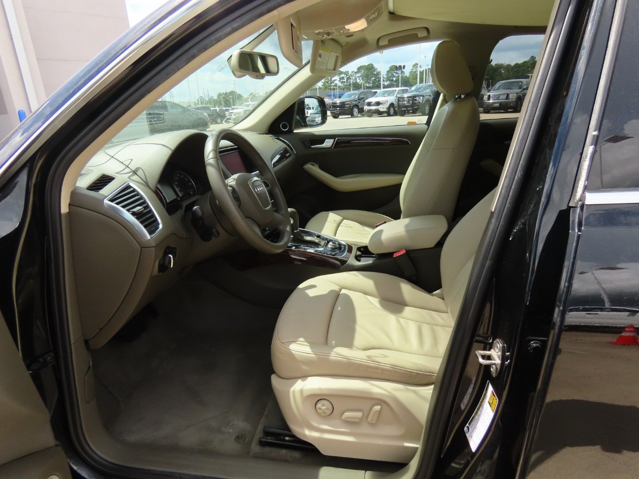 used 2011 Audi Q5 car, priced at $3,999